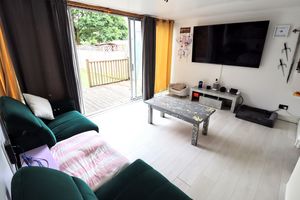 LOUNGE- click for photo gallery